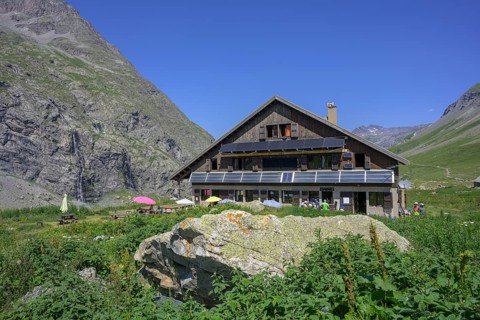Mountain hut Refuge de l Álpe de Villar-de Áréne, Villar-d'Arêne, Département Hautes-Alpes, France,