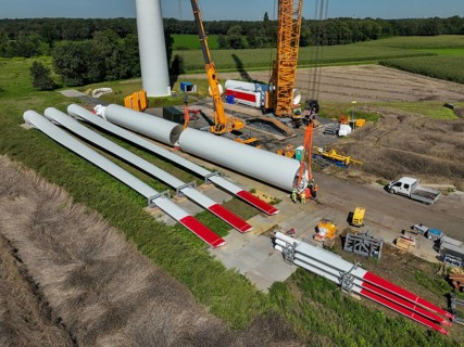 Dorsten, North Rhine-Westphalia, Germany, construction of a wind turbine, the first wind turbine of