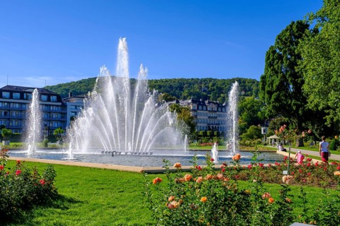 Fountain in the spa gardens and rose garden, Bad Kissingen, Rhön, Lower Franconia, Franconia,