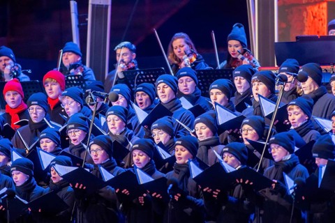 When over 25, 000 visitors flock to the Rudolf Harbig Stadium for the big Advent concert just in