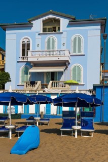 House on the beach, property, blue, coloured, facade, balcony, estate, empty, nobody, tourism,