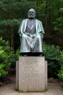 Karl Marx monument, sculptor Karel Kuneš, Karlovy Vary, Bohemia, Czech Republic, Europe