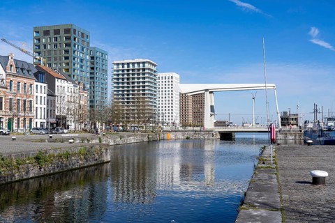 Kattendijkdok, harbour basin, with Lodenbrug bridge, old harbour district, Het Eilandje of Antwerp,