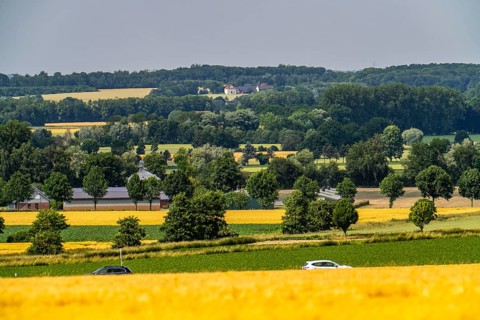 Bundesstraße 1, Werler Straße, fields, forest and grain fields east of Unna, near the village of