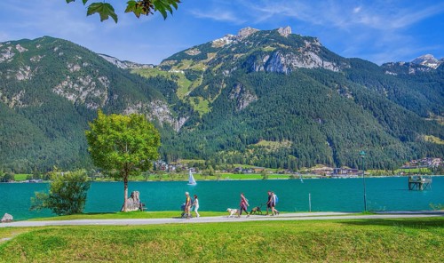 Promenade on the lakeshore, Pertisau, Achensee, Tyrol, Austria, Europe