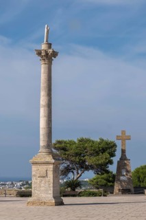 Pietrina cross and Marian column from 1694 with a statue of the Madonna, Santa Maria di Leuca,