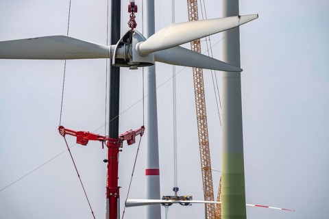 Dismantling of a wind power plant in a wind farm near Issum, 9 older wind turbines from the