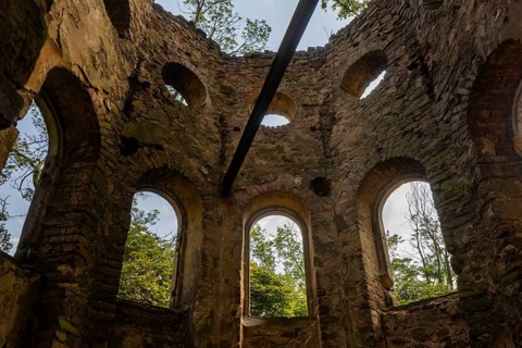 The Blechburg is a ruined former lookout tower with a viewing bastion at the northern end of the