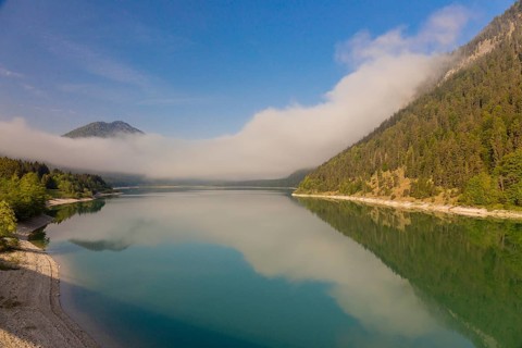 Early morning at the Sylvenstein reservoir, Reservoir in the Isarwinkel, municipality of Lenggries,