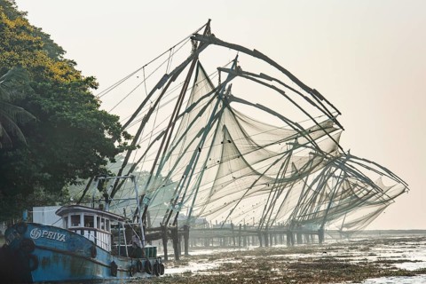 Fishing boat, Chinese fishing nets, Arabian Sea coast, Fort Cochin, Kochi, Kerala, South India,