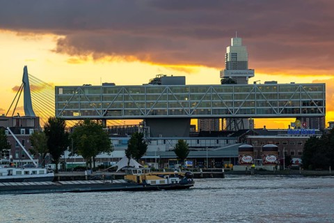 The skyline of Rotterdam, on the left the Unilever office building De Bruk, river the Nieuwe Maas,