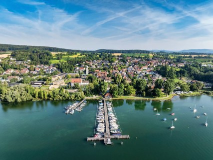 Aerial view of the municipality of Gaienhofen on the south side of the Höri peninsula with the