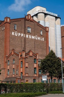 The inner harbour, in Duisburg, Küppersmühle building, MKM Museum Küppersmühle for Modern Art,