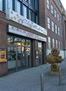 Closed cinema, film studio, invitation, stay healthy, effects of the corona crisis in Germany,