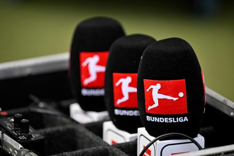 Microphones, microphones, charging station, being charged, Logo Bundesliga, PreZero Arena,