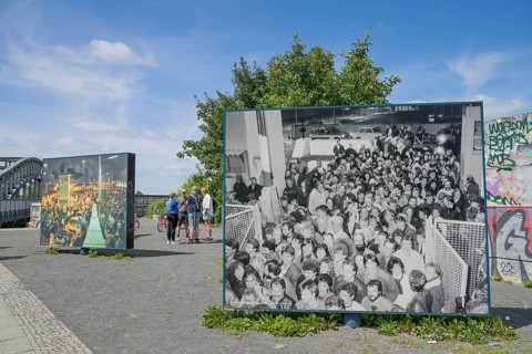 Photo exhibition on the fall of the Berlin Wall, Remains of the Berlin Wall, Bornholmer Straße