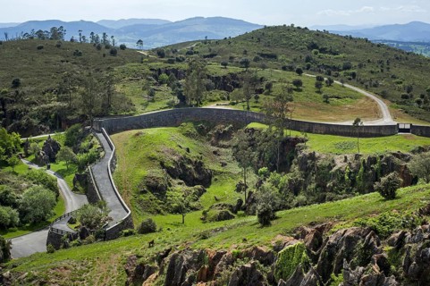 Enclosure at the Cabarceno Natural Park, Penagos, Cantabria, Spain, Europe