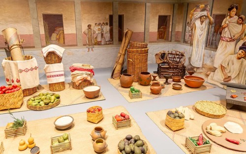 Display of Aztec foods and market, archaeological site and museum of Templo Mayor, Mexico City,