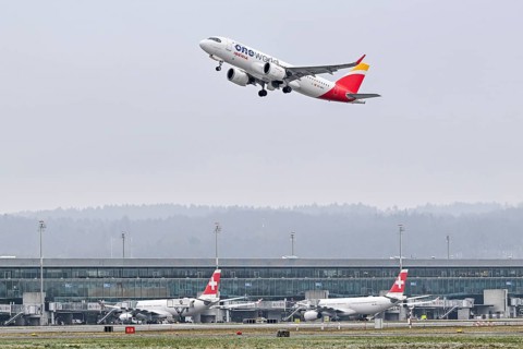 Aircraft Iberia, Airbus A320neo, EC-NFZ, Zurich Kloten, Switzerland, Europe