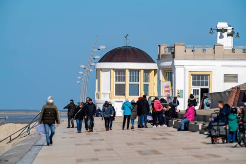 Western beach promenade, music pavilion North Sea island of Borkum, Lower Saxony, Germany, Europe