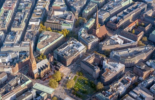 Hammaburgplatz, square, cathedral square, open space, centre, cultural history, St. Petri, St.
