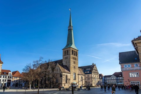 St Nicolai's Church and the Wedding House in Hamelin, Lower Saxony, Germany, Europe