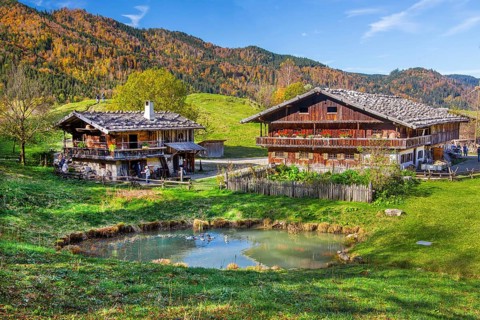 Markus Wasmeier Farm Museum in autumn, Schliersee, Mangfall mountains, Upper Bavaria, Bavaria,