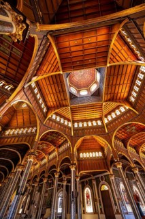 Interior view, Basílica de Nuestra Señora de Los Ángeles, Cartago, Costa Rica, Central America