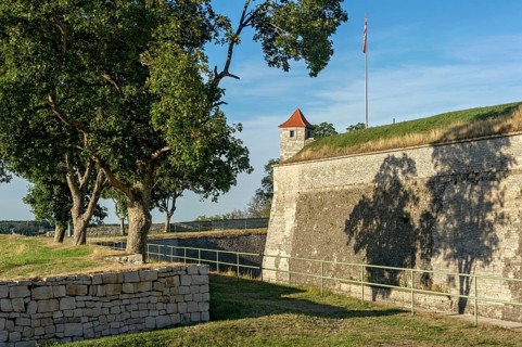 Covered path, guardhouse on fortress rampart, fortress wall with moat, bastion Kaltes Eck, Wülzburg