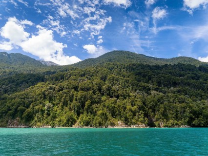 Lake All Saints, Lago Todos Los Santos, Llanquihue region, Chile, South America
