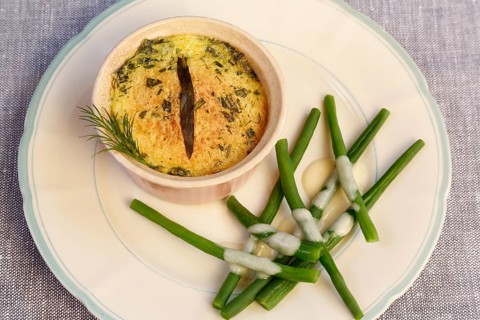 Swabian cuisine, oven-baked pike-perch with princess beans and lemon sauce, fish dish, pike-perch