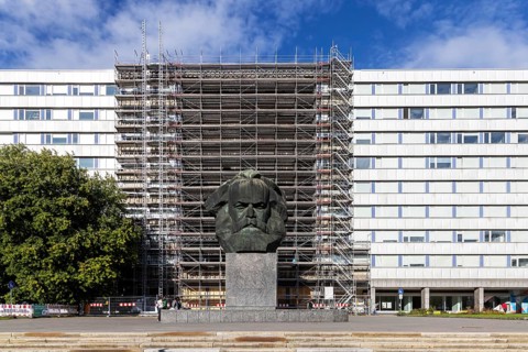 Karl Marx Monument, 40-tonne sculpture, best-known landmark of the city of Chemnitz, Saxony,