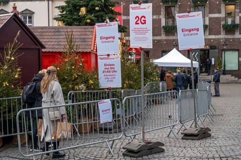 Christmas market Düsseldorf, Old Town, market square at the town hall, access only according to 2G