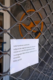 Effects of the coronavirus pandemic in Germany, Essen, closed travel agency