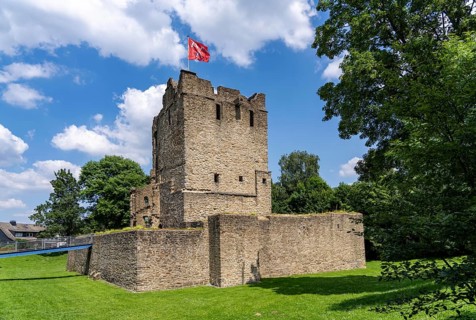 Castle ruins of Altendorf Castle, in the Burgaltendorf district, Essen, North Rhine-Westphalia,