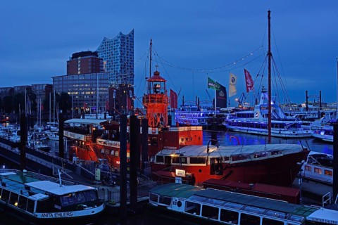 Europe, Germany, Hamburg, Elbe, HafenCity, Kehrwiederspitze, glass facade, Elbe Philharmonic Hall,