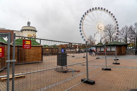 The Christmas market at the Centro shopping centre, set up but closed due to the 2nd lockdown
