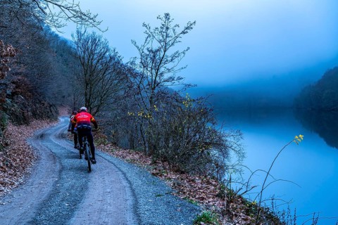 Lake Rursee in the Eifel, reservoir, upper lake, in winter, fog, near Heimbach, North