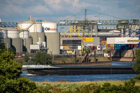 Duisburg ports, outer harbour, parallel port, container handling, on the Rhine, cargo ship,