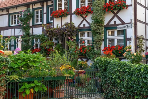 Old village of Westerholt, listed district of Herten Westerholt, over 60 old, well-renovated