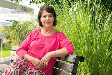 Janna Hartwig (from 17.05.2025 in Fisch sucht Fahrrad), palace gardens Theatre, annual press