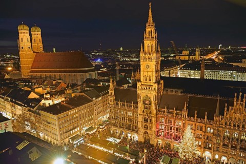 Europe, Germany, Bavaria, Munich, View from St Peter's, Marienplatz, Christmas, Church of Our Lady
