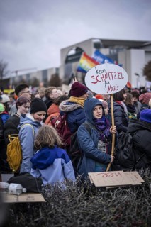 150, 000 people gather around the Bundestag in Berlin to build a human wall against the shift to