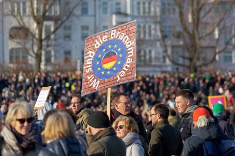 Banner with the inscription Wir sind die Brandmauer, large demonstration against right-wing