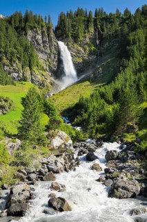 Stäubifall, 100 m, Alp Aesch, Uri, Switzerland, Europe