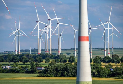 Wind farm north-east of Bad Wünnenberg, East Westphalia Lippe, Paderborn district, the A44 motorway