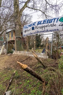 Barricades, obstacles, in the camp of climate activists in the rest of the village of Lützerath,