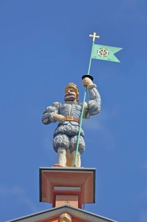 Roof figure with lance and city coat of arms, sculpture, man, warrior, historical, clothing, Middle