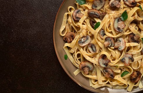 Fettuccine with champignons, basil, in cream sauce, homemade, no people