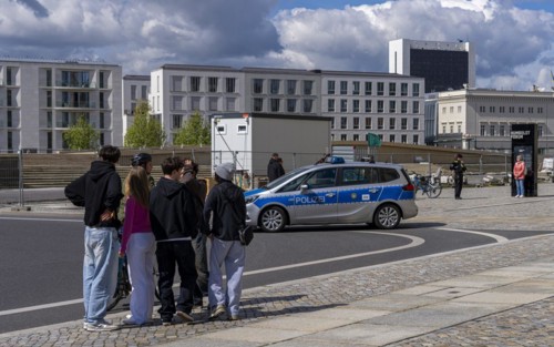 Traffic control, police officers of the motorised traffic squadron, Berlin, Germany, Europe